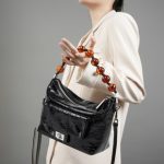 Special Offer New Chinese Style Beaded Chain Crossbody Shoulder Bag 2025 New Retro Oil Wax Pleated Handbag