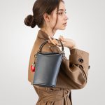Top Layer Cowhide Premium Retro Maillard Phone Bag Winter Trending Genuine Leather Shoulder Crossbody Bucket Bag