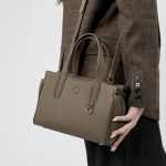 Special Offer Niche Premium Design Top Layer Cowhide Winter Versatile Commuter Handheld New Large Capacity Crossbody Box