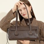 Autumn Winter New Vegetable Tanned Cowhide Underarm Bag Premium Handheld Pillow Bag Trendy Versatile Shoulder Baguette