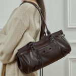 ABG Hot Girl Rivet Bag Top Layer Cowhide Underarm Baguette 25 New Trendy Le City Horizontal Punk Moto Bag