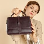 2025 Winter New Fashion Best Seller Top Layer Vegetable Tanned Leather Handheld Shoulder Crossbody Large Capacity