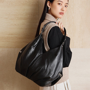 Product Image for 12619 Top Layer Cowhide Large Capacity Tote Genuine Leather Shoulder Crossbody Commuter Versatile Premium Niche Tote - Image 1