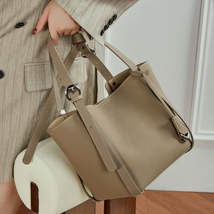 Product Image for 12368 Niche Design TC Cowhide Large Capacity Genuine Leather Fashion Handbag Transformable Commuter Basket Bucket Bag - Image 1