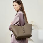 2025 Early Autumn New Top Layer Cowhide Wind Chime Tote Large Capacity Commuter Handbag Shoulder Genuine Leather