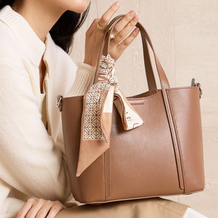 Product Image for 12628 Premium Genuine Leather Bag 2025 New Crossbody Shoulder Bag Fashion Underarm Bag Elegant Women's Bag - Image 1