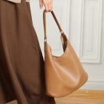 Cross-border Women's Vegetable Tanned Slouchy Shoulder Underarm Bag Korean Minimalist Tote Large Capacity Commuter Bucket