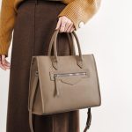 Big Bag Tote Large Capacity Genuine Leather Handbag Niche Design Premium Commuter Laptop Briefcase
