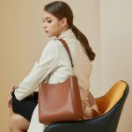 New Tote Bag Top Layer Cowhide Retro Genuine Leather Women's Bag Large Capacity Bucket Bag Versatile Shoulder Crossbody