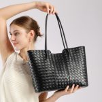 New Genuine Leather Cowhide Fashion Shoulder Bag Daily Commuter Minimalist Large Capacity Woven 2-in-1 Bag
