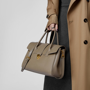 Product Image for 13312 Retro Genuine Leather Handbag Tote New Cross-border Vegetable Tanned Cowhide Large Capacity Briefcase Travel Commuter Big Bag - Image 1