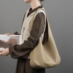 New Korean Viral Women's Bucket Bag Large Capacity Top Layer Leather Tote Premium Underarm Shoulder Genuine Leather Bag