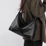 Genuine Leather Women's Bag Winter 2025 New Premium Niche Shoulder Underarm Bag Vintage Fashion Crossbody Bag